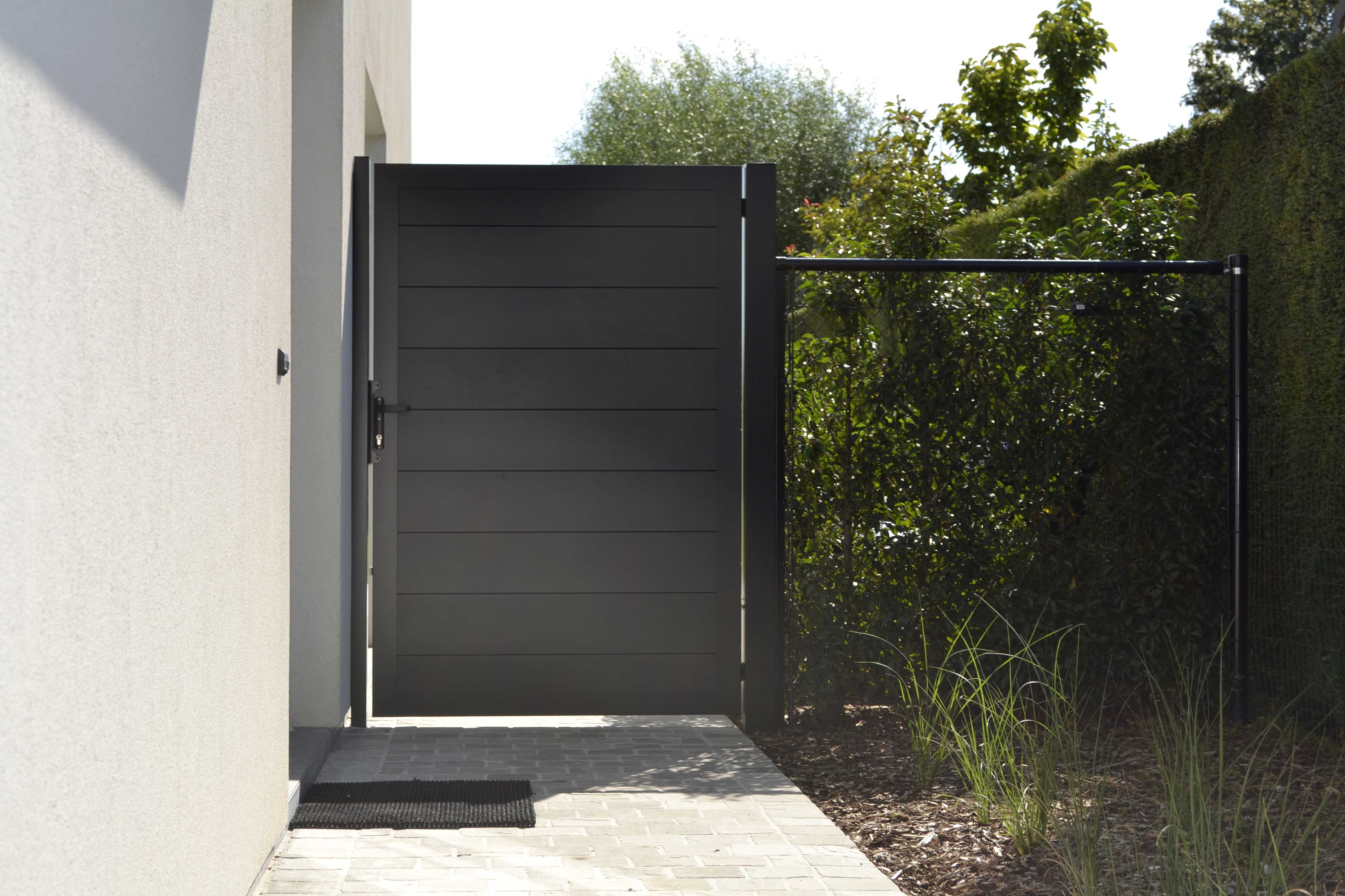 poort aluminium vulling RAL9005 zwart