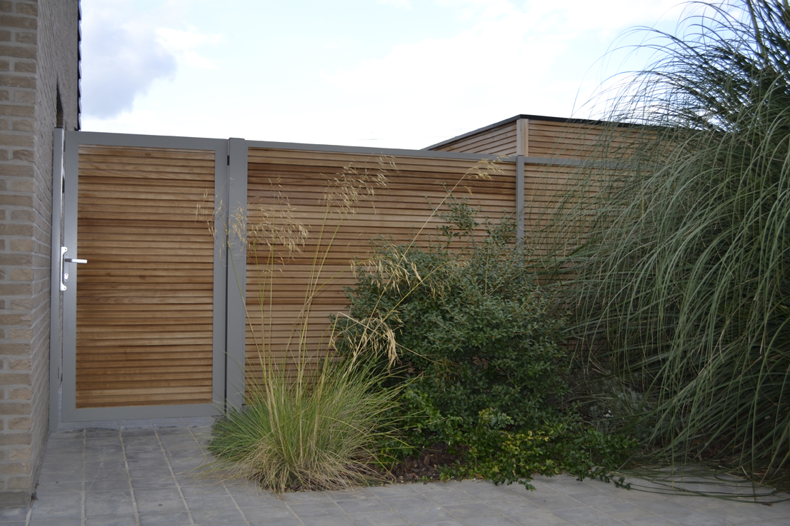 Triple thermowood Ayous horizontaal RAL7030 steengrijs compleet
